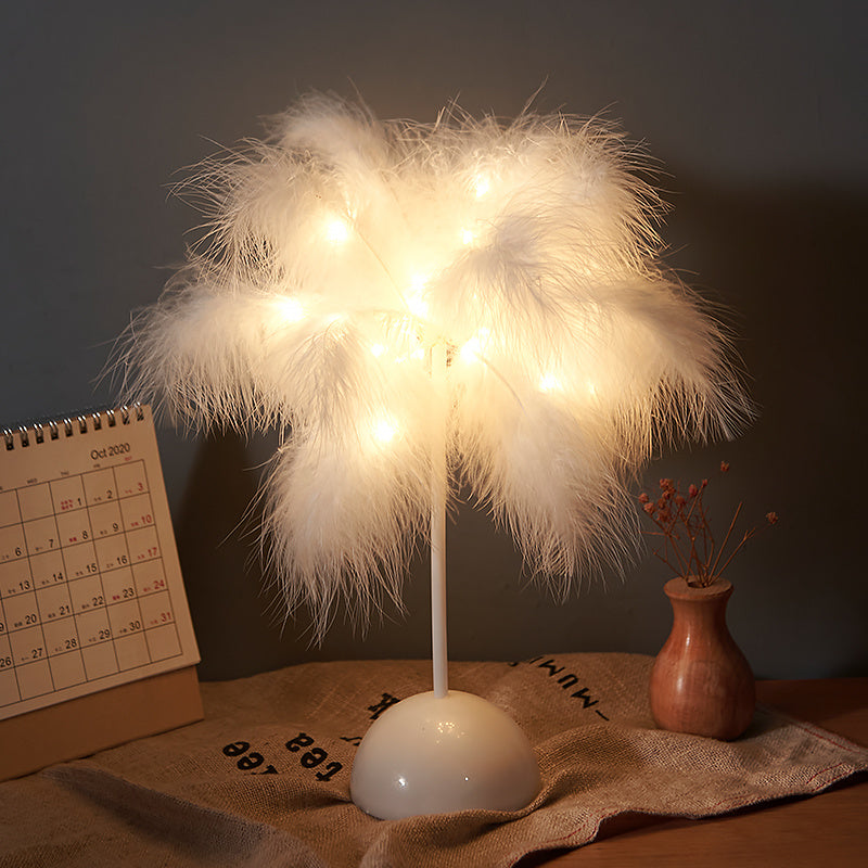 Nordic Feather Desk Lamp