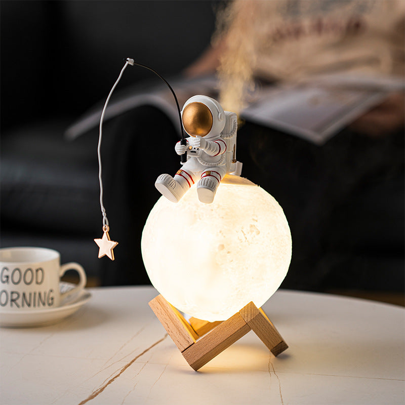 Astronaut Figurine Night Light & Humidifier